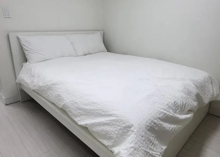 Mapo Station 2min, Spacious 2 Rooms, Queen Bed, 15min To Hongdae, Yeouido, Gwanghwamun By Subway * Seúl