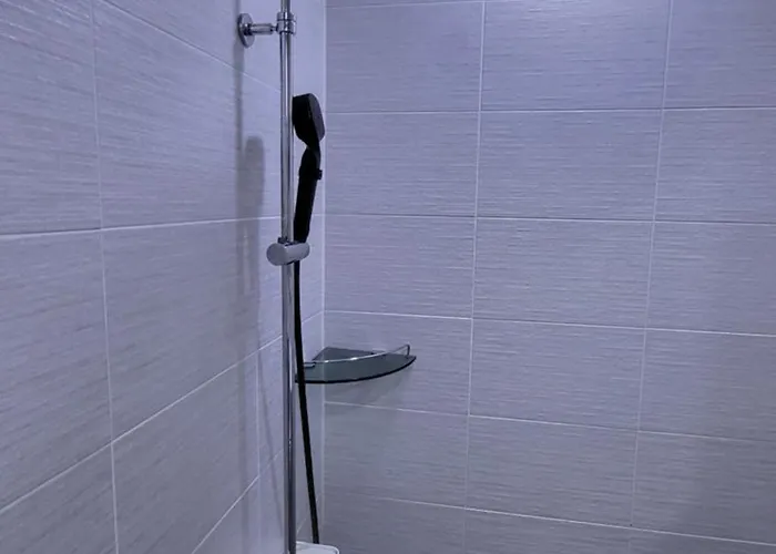 Mapo Station 2min, Spacious 2 Rooms, Queen Bed, 15min To Hongdae, Yeouido, Gwanghwamun By Subway Apartamento Seúl